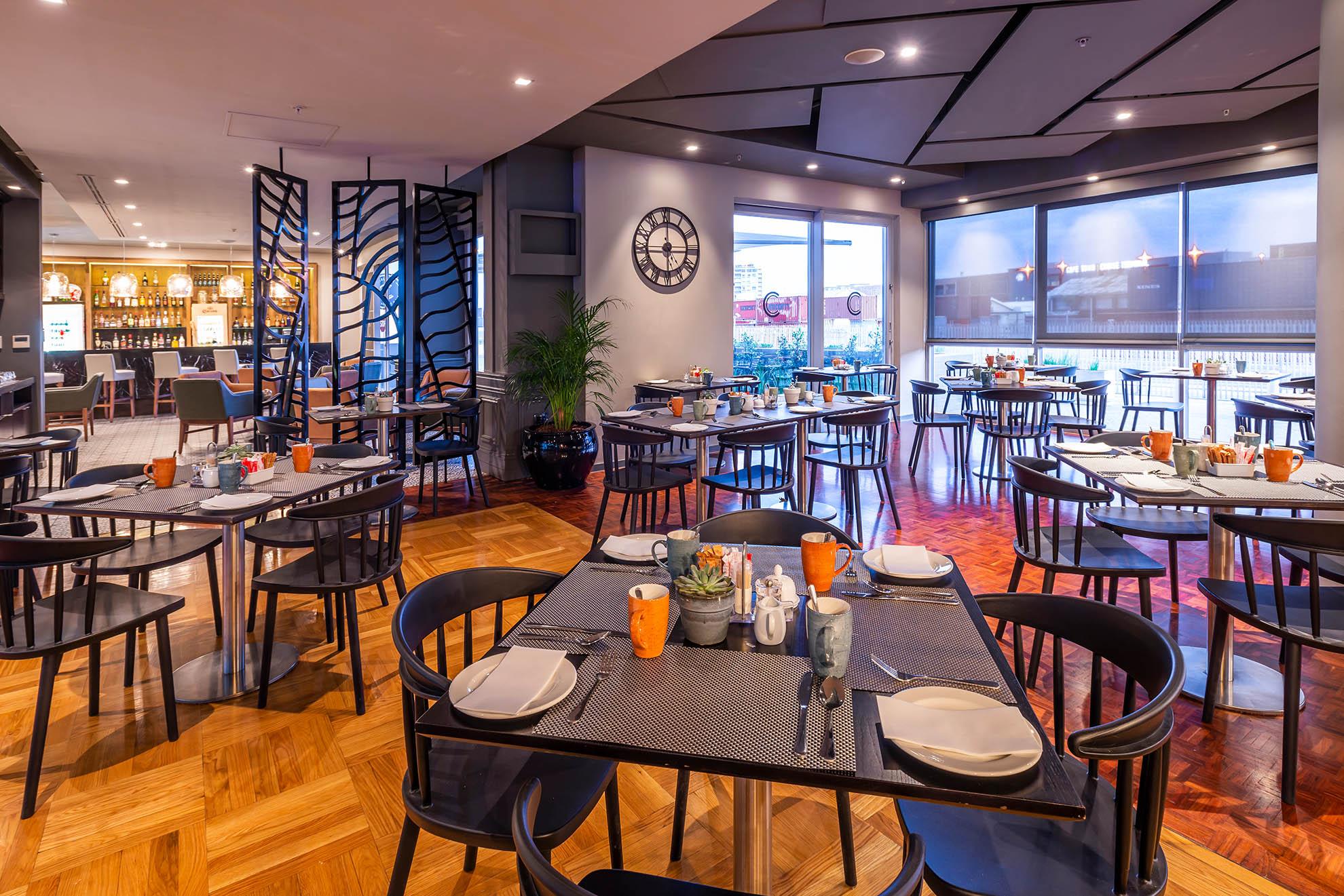 Aparthotel Aha Harbour Bridge &